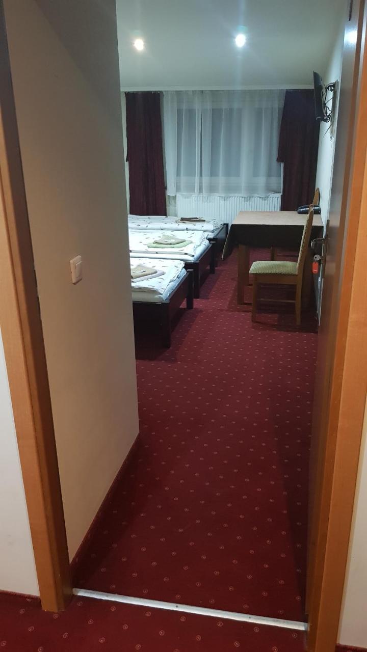 Kamionki Bed and Breakfast Sosnowiec Habitación foto